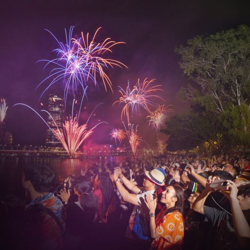 Thumbnail for ‘Don’t ruin a great night’: Plea as Riverfire ferry chaos looms