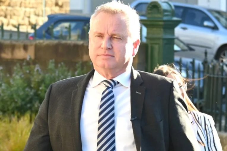 Thumbnail for Premier vows snap poll over no-confidence vote
