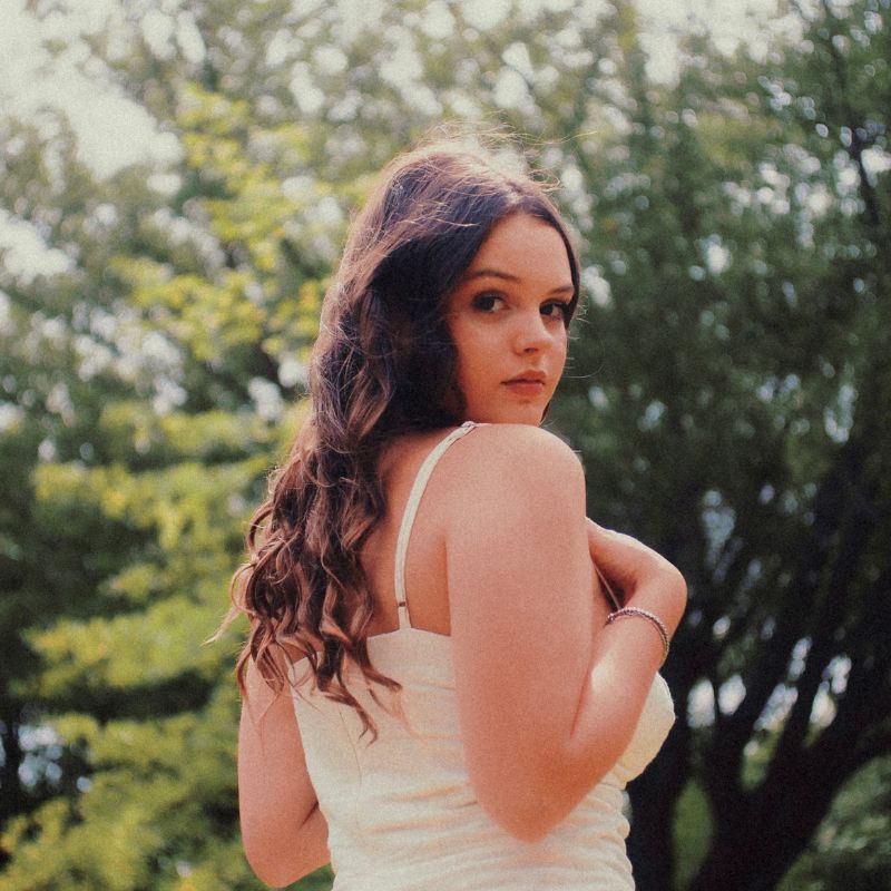 Bella Brinkworth. This picture: Mayah Salter.