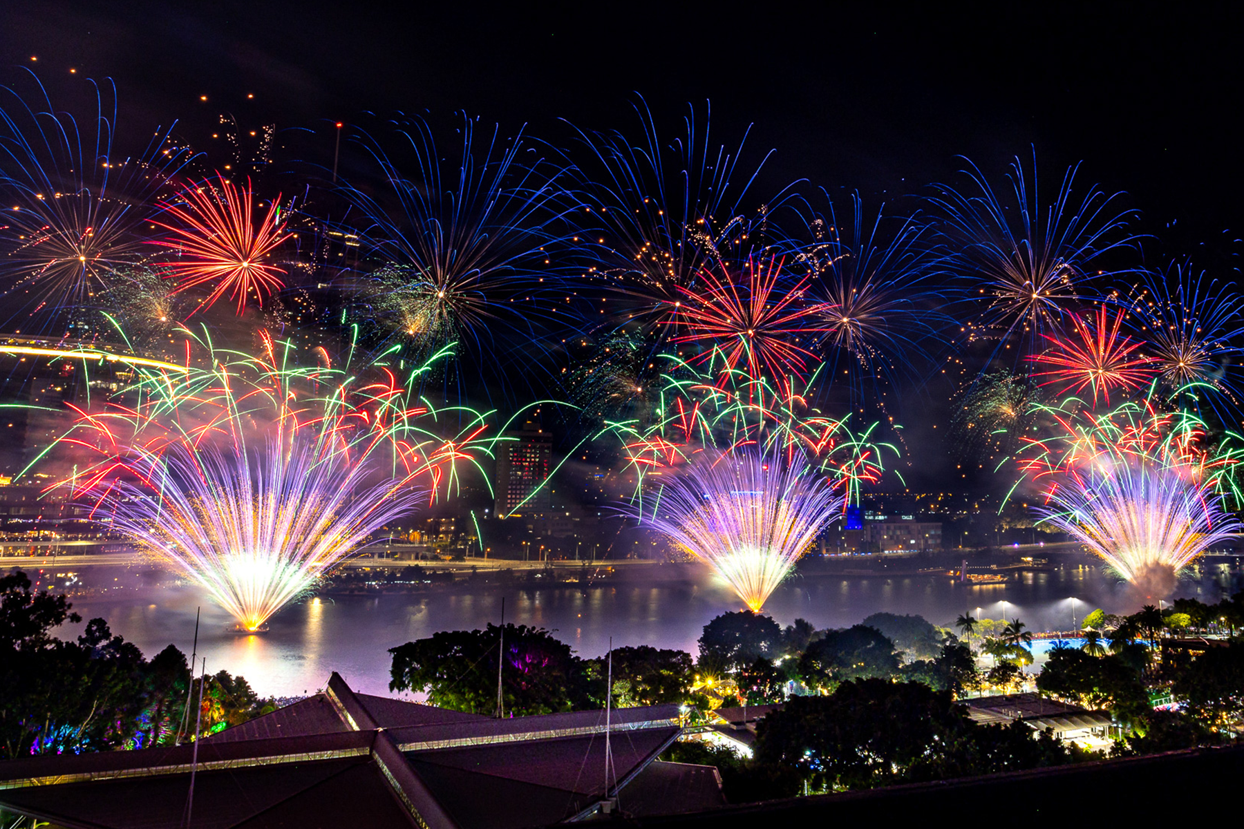 Riverfire on the Rooftop at Rydges South Bank 