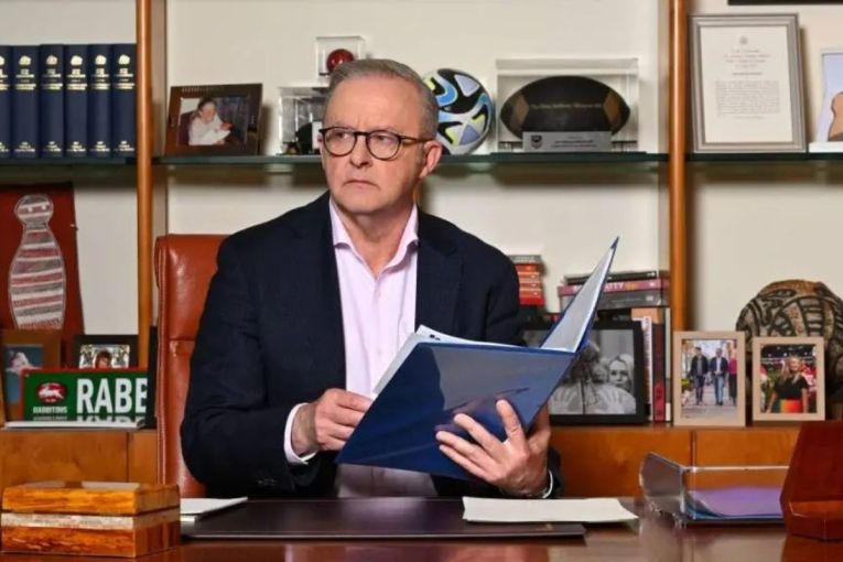 Thumbnail for Coalition backers retreat in first Newspoll since election