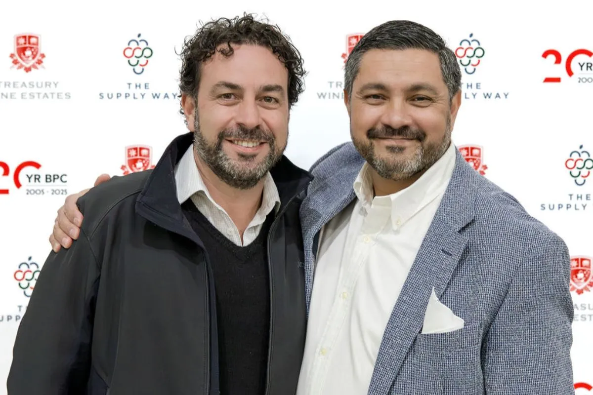 Anthony Catanzariti and Jorge Henry