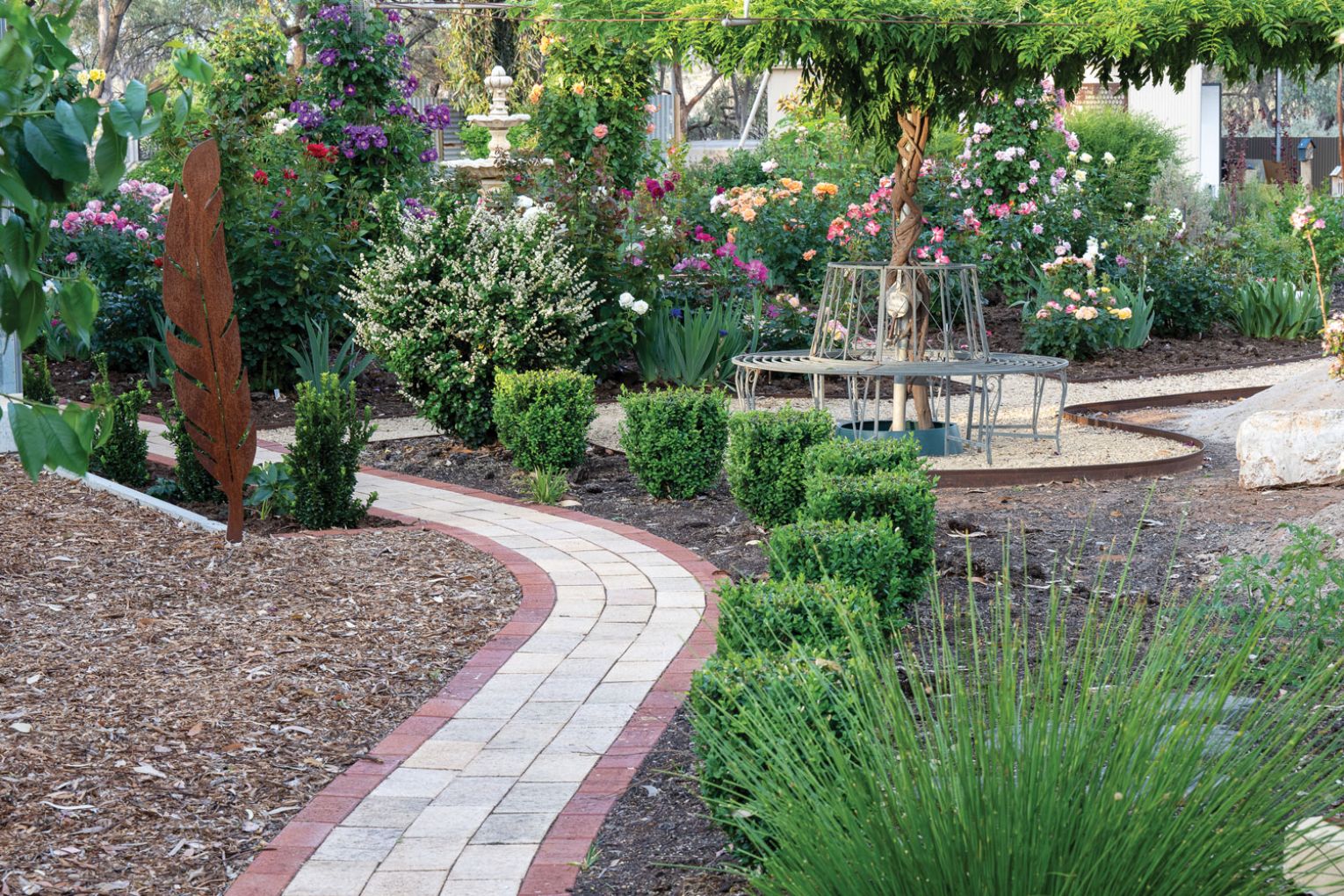 From garden sculptural art to special spaces to sit, there are different dimensions to the garden. At every turn of the garden, you will find something unique, from wisteria arbour to hydrangeas, frangipanis, magnolias, camellias and more.