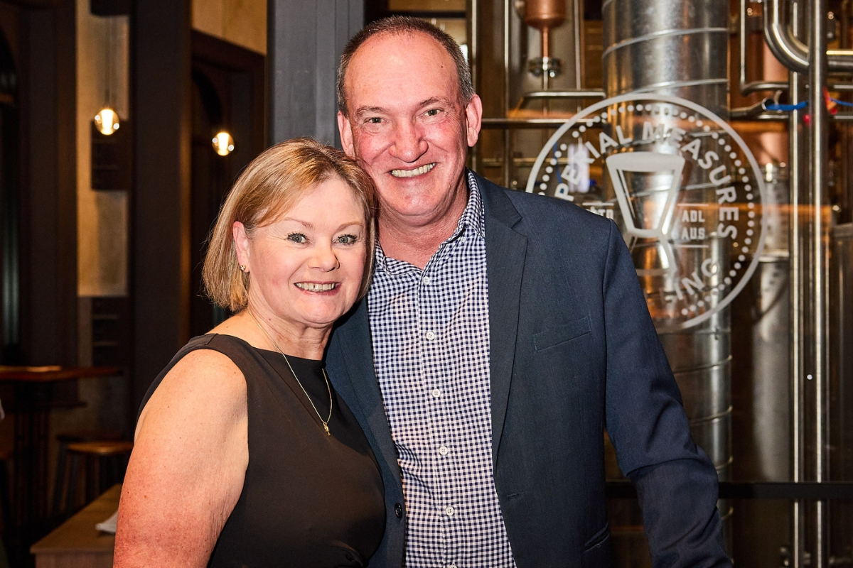 Linda and Greg Wood