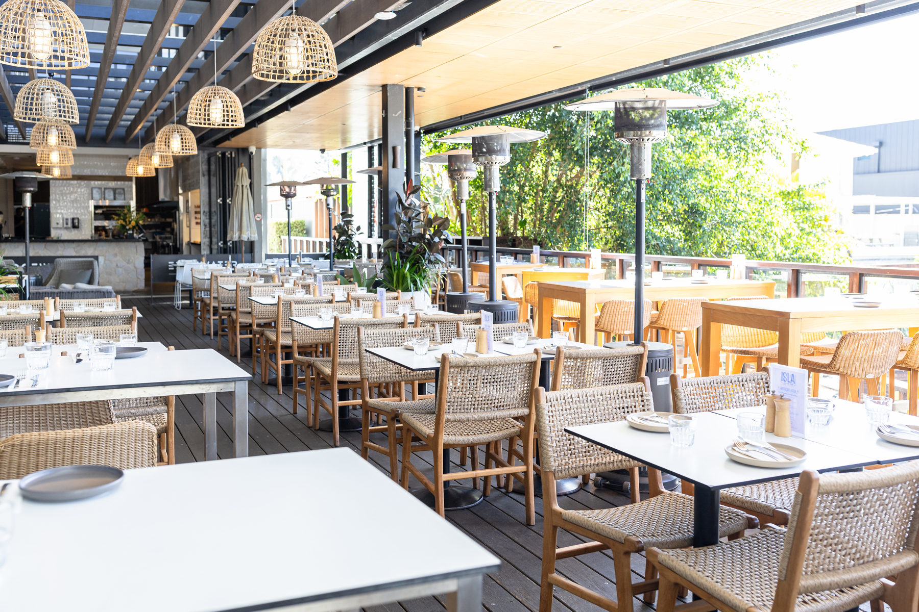 Isla Dining & Bar