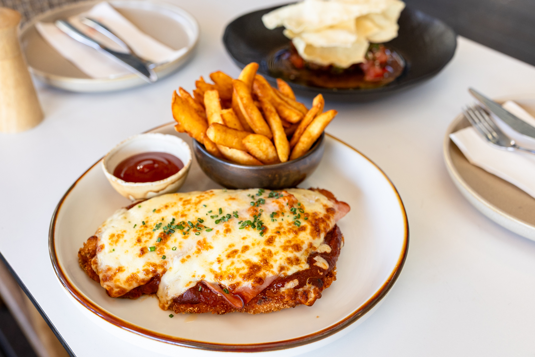 Isla Dining & Bar