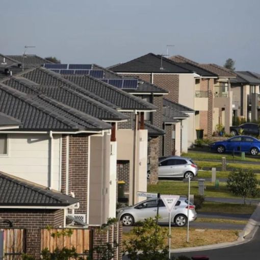 Thumbnail for ‘Sluggish’ QLD housing approvals drive calls for rules reform