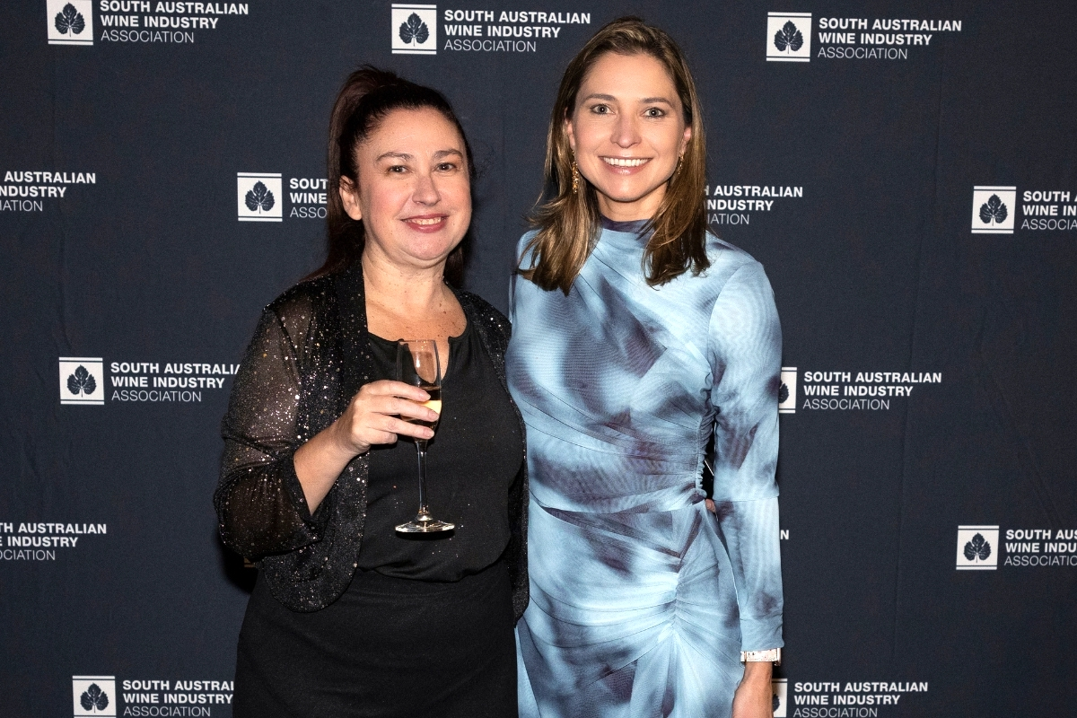 Vivienne Osborn and Pati Williamson