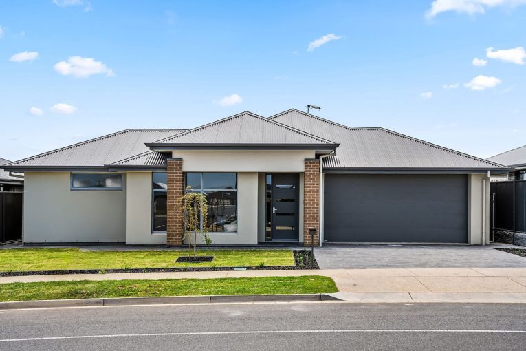 Thumbnail for 12 Azure Drive, Moana