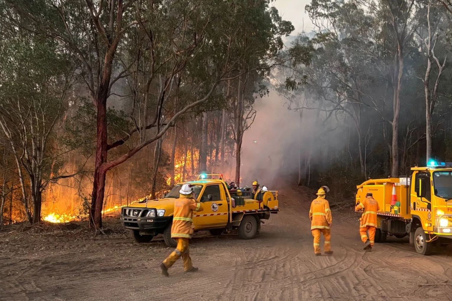 Bushfire at Gilla. Photos from Rural Fire Service Queensland South Western Region crews.