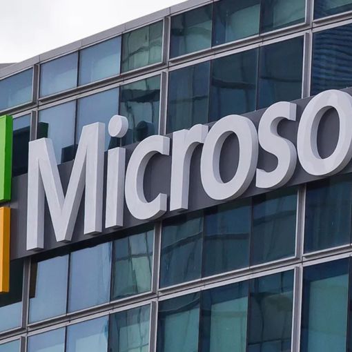 Thumbnail for Microsoft apologises, offers refunds to nearly 3 million Aussies