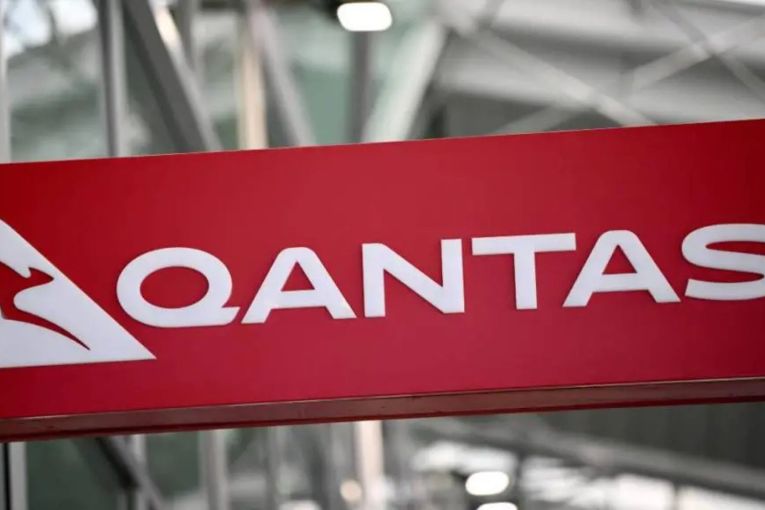 Thumbnail for ‘Second wave’ of scams warning to Qantas flyers