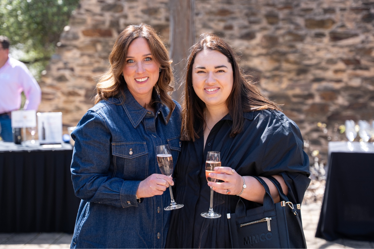 Sarah Gallasch and Johanna Breguet