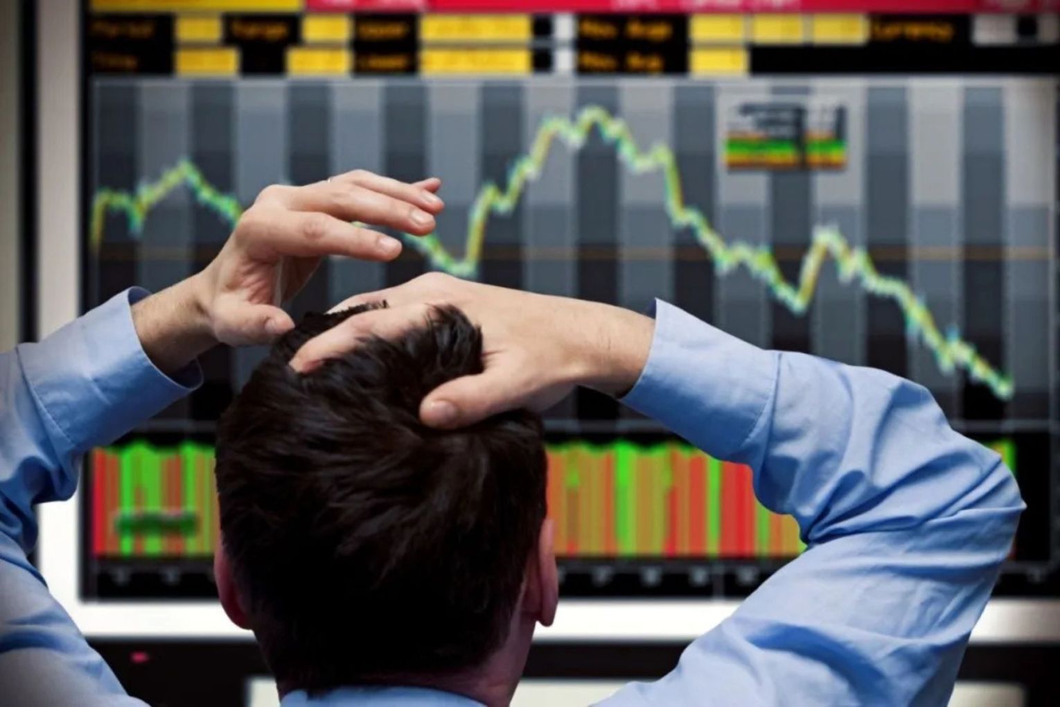 Trying to time the market to switch between long- and short-term super investment options is very difficult.
