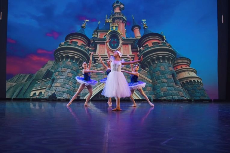 Thumbnail for A Christmas Dreamscape