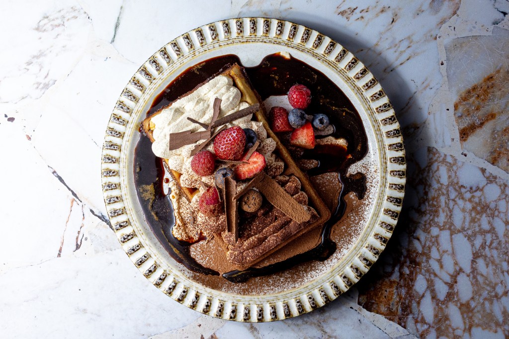 Pavement Whispers: Volume 531 October 28