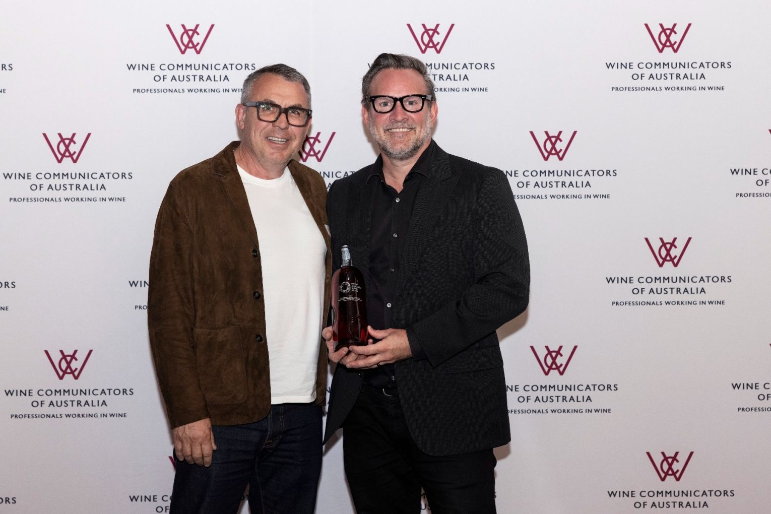 Gerome Vaughan, minister of beverages at Howard Park – which won the Max Schubert AM Trophy for Most Outstanding Red Wine in Show – with Stephen Sawyer from sponsor CCL Labels. 