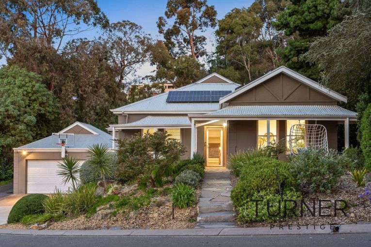 Thumbnail for 13 Seaview Road, Lynton