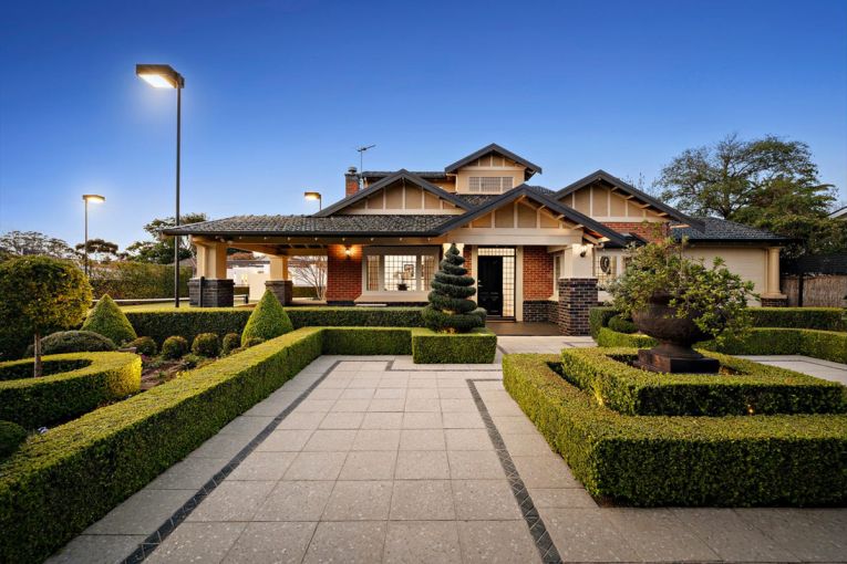 Thumbnail for 27 Ormond Grove, Toorak Gardens