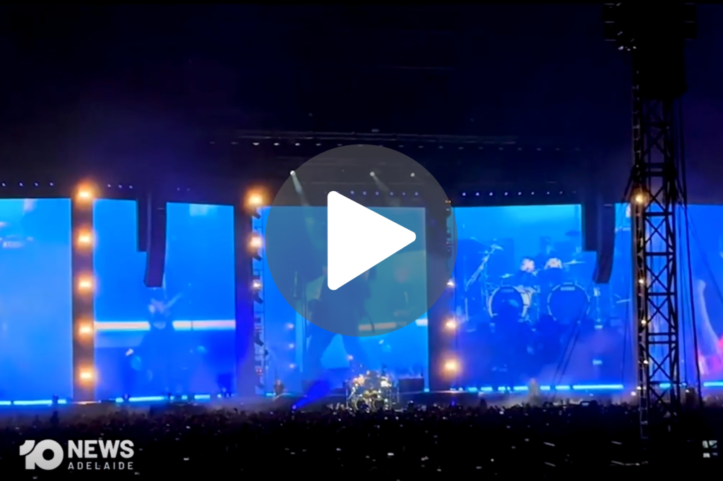 VIDEO: Direct flights between Adelaide and Shanghai | Metallica rocks Adelaide Oval