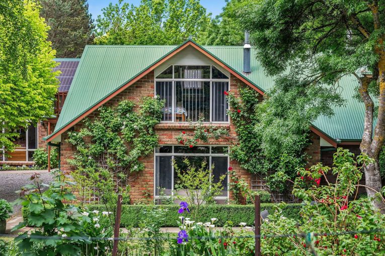 Thumbnail for 32 Drivers Road, Summertown