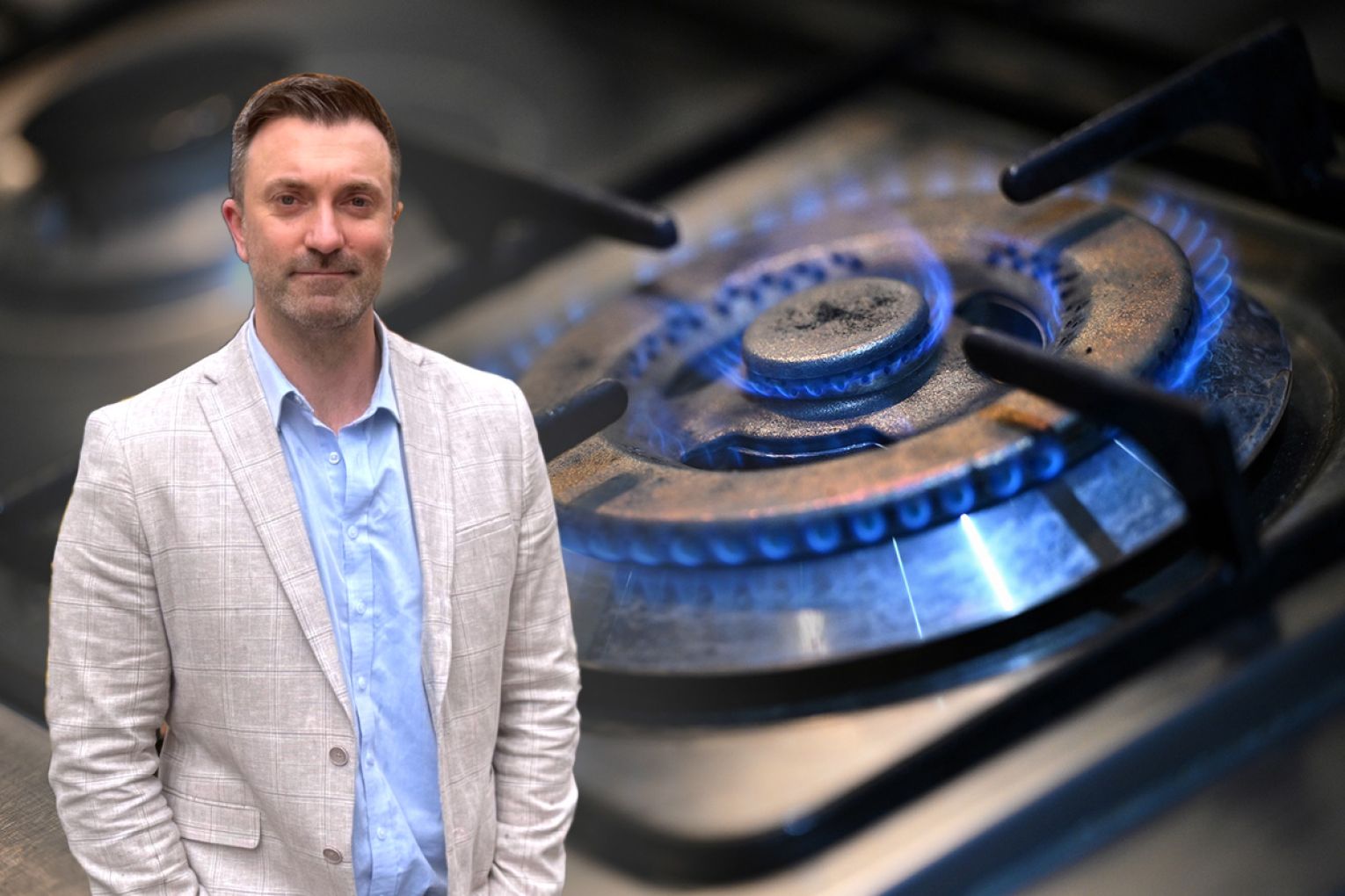 The Greens would phase out household gas appliances if elected at the 2026 State Election. Photo: AAP Image/Joel Carrett; Graphic: James Taylor.