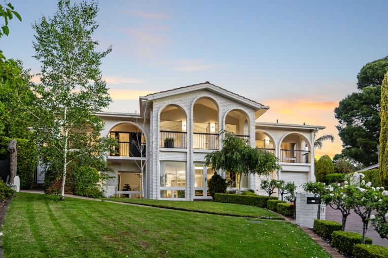 Thumbnail for Vast estate-style home in Springfield