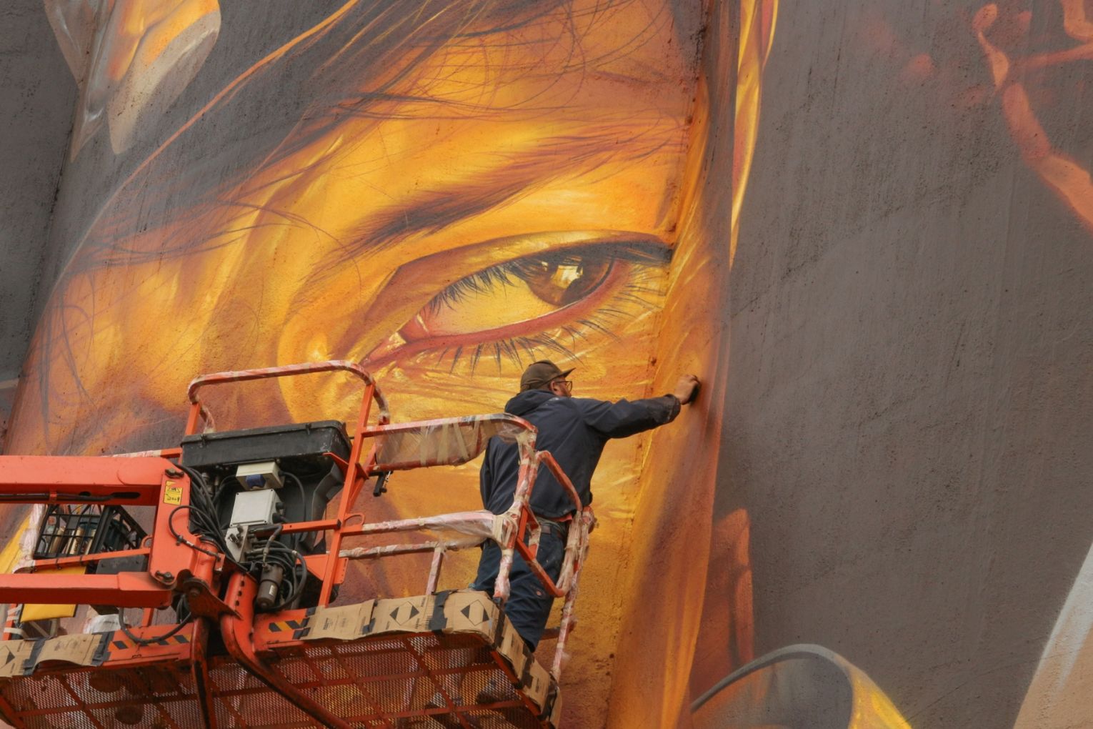 A new mural looms over Kapunda. Picture:Ali Roberts