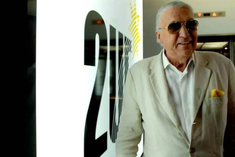 Thumbnail for Radio megastar John 'golden tonsils' Laws dies