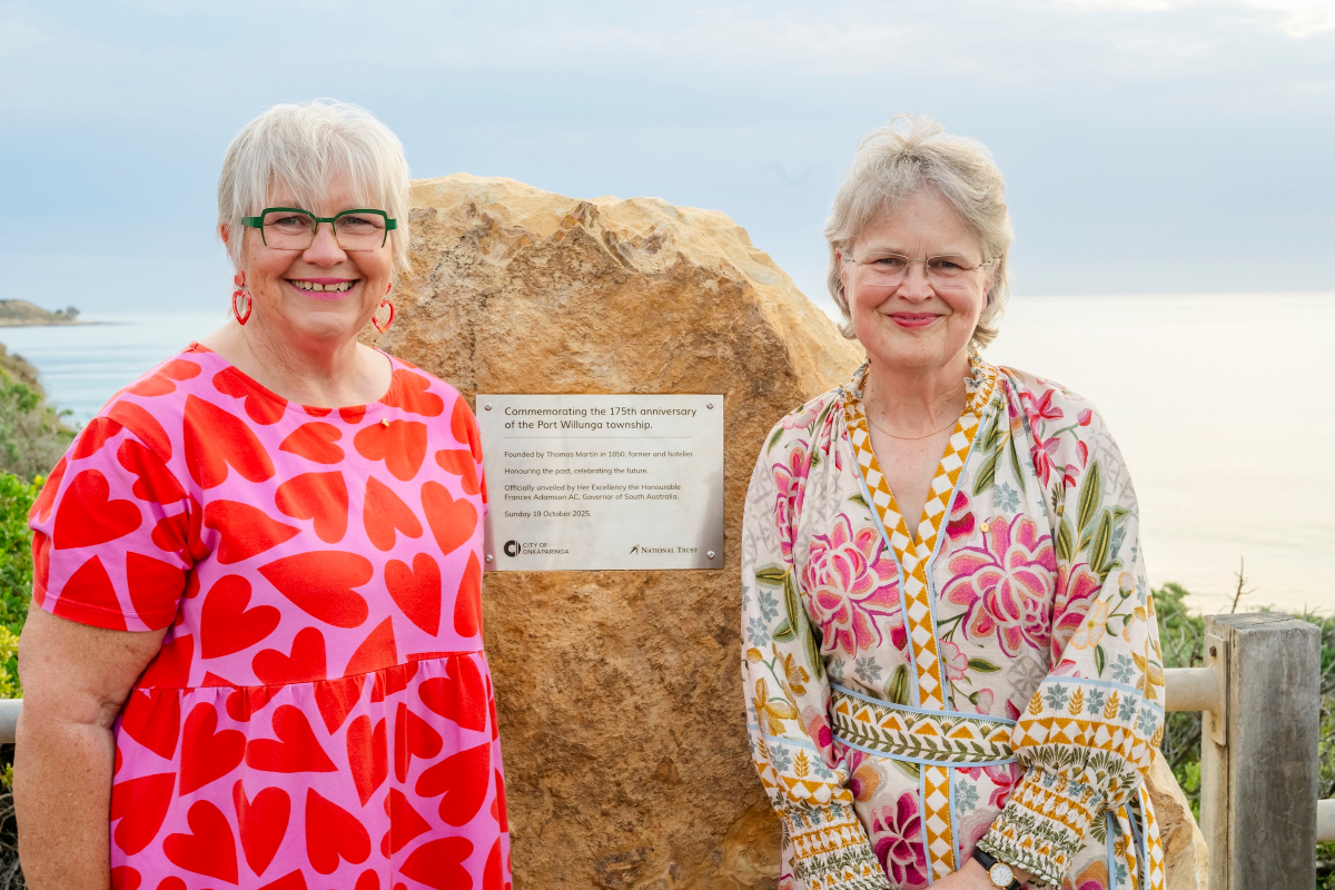 Moira Were and Governor Frances Adamson