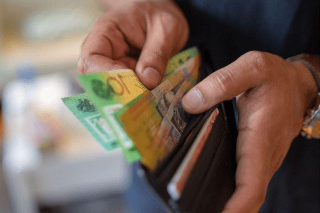 Wages grow at 3.4 per cent, in line with forecasts