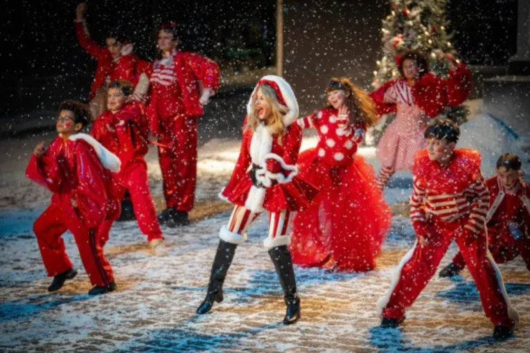 Thumbnail for 'Speechless' Kylie cracks career first with <I>XMAS</i>