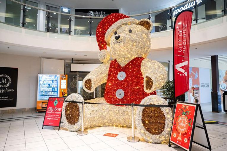 Thumbnail for Christmas is coming to town