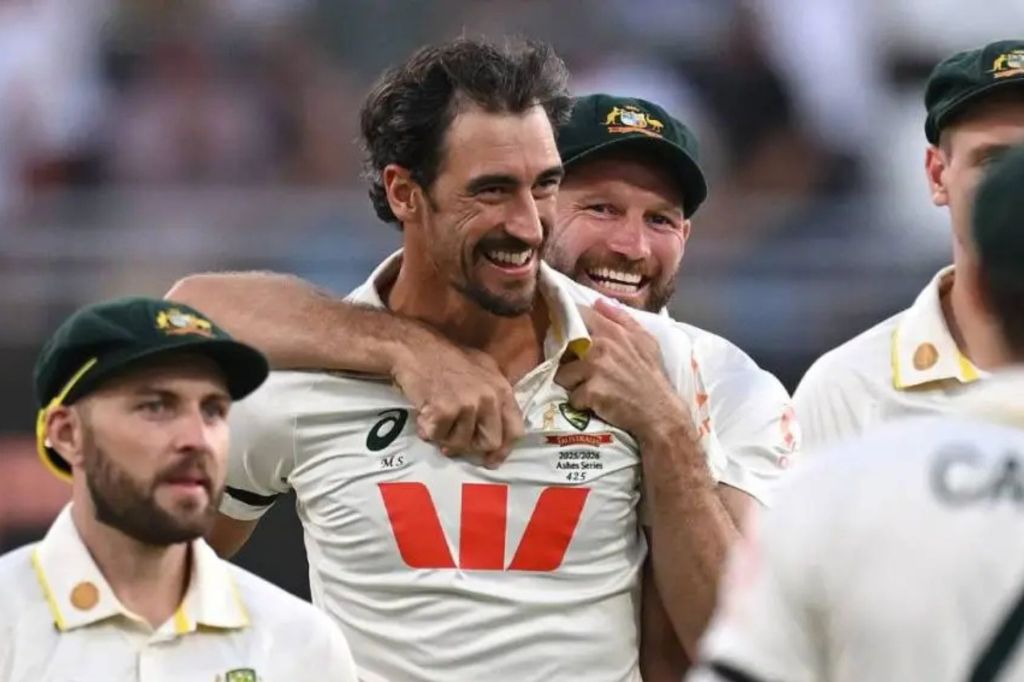 History at Gabba from dazzling Starc, Root