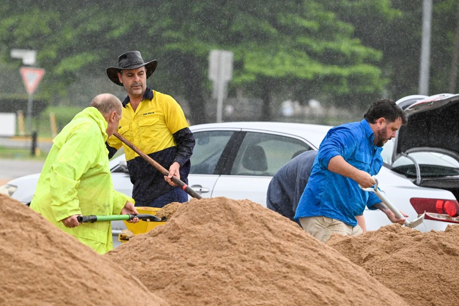 A "mud army" is helping the Queensland town of Clermont to recover from devastating floods.