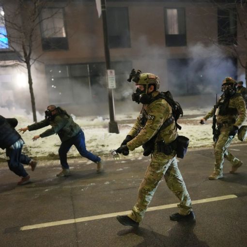 Thumbnail for US withdraws 700 immigration agents from Minnesota