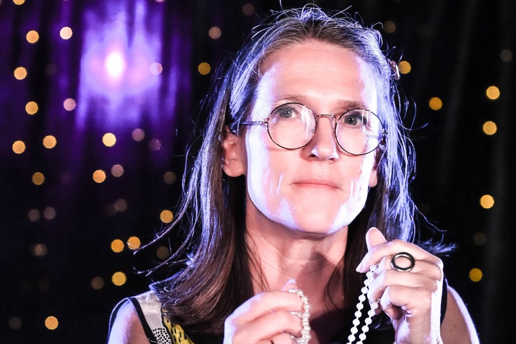 From stage to page: Tracy Crisp launches memoir and new cosy-crime Fringe show