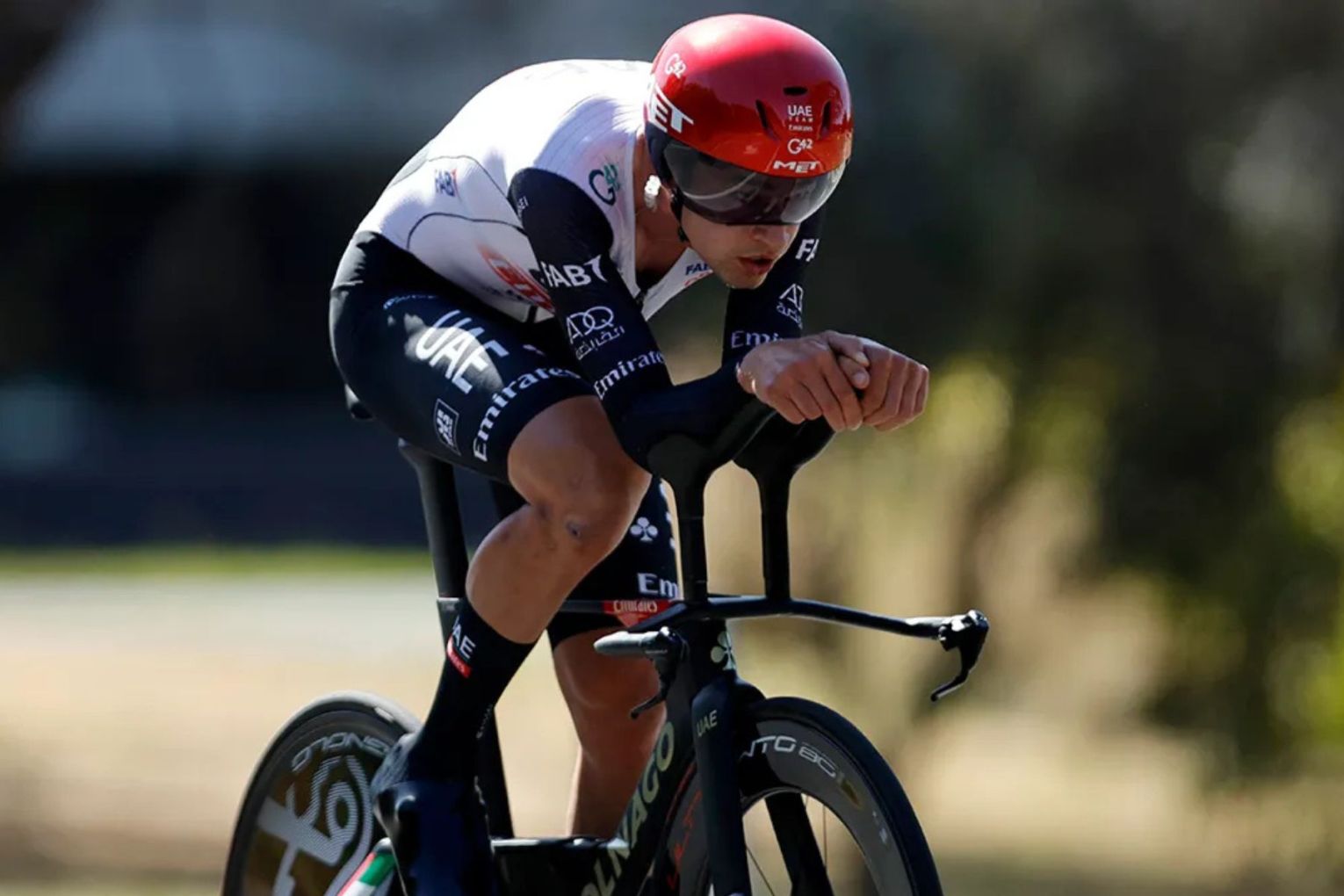Jay Vine crossed the Tour Down Under finish line with a fractured left wrist. Picture: AAP