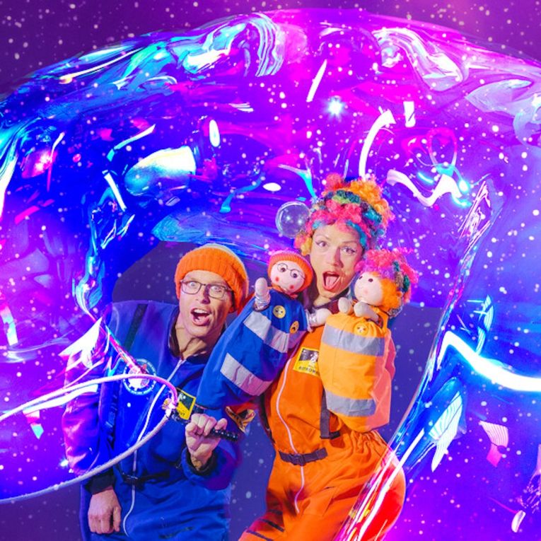 Thumbnail for Fringe review: Bubble Show in Space