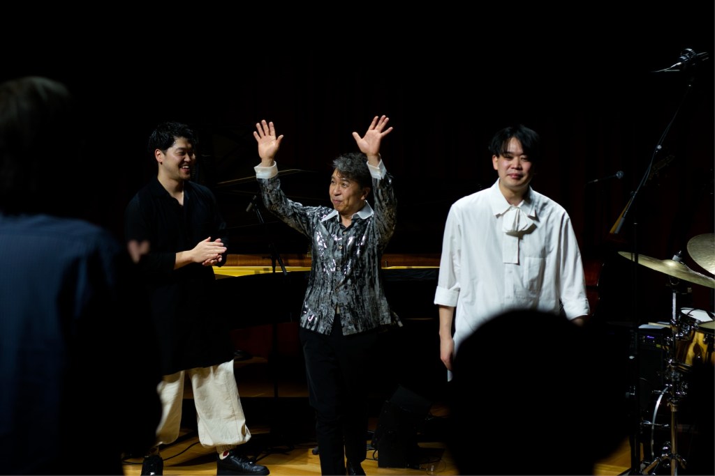 Music review: Makoto Ozone’s TRiNFiNiTY