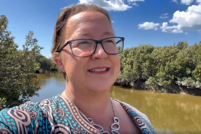 Thumbnail for Outspoken ecologist raises new questions over government algal bloom science