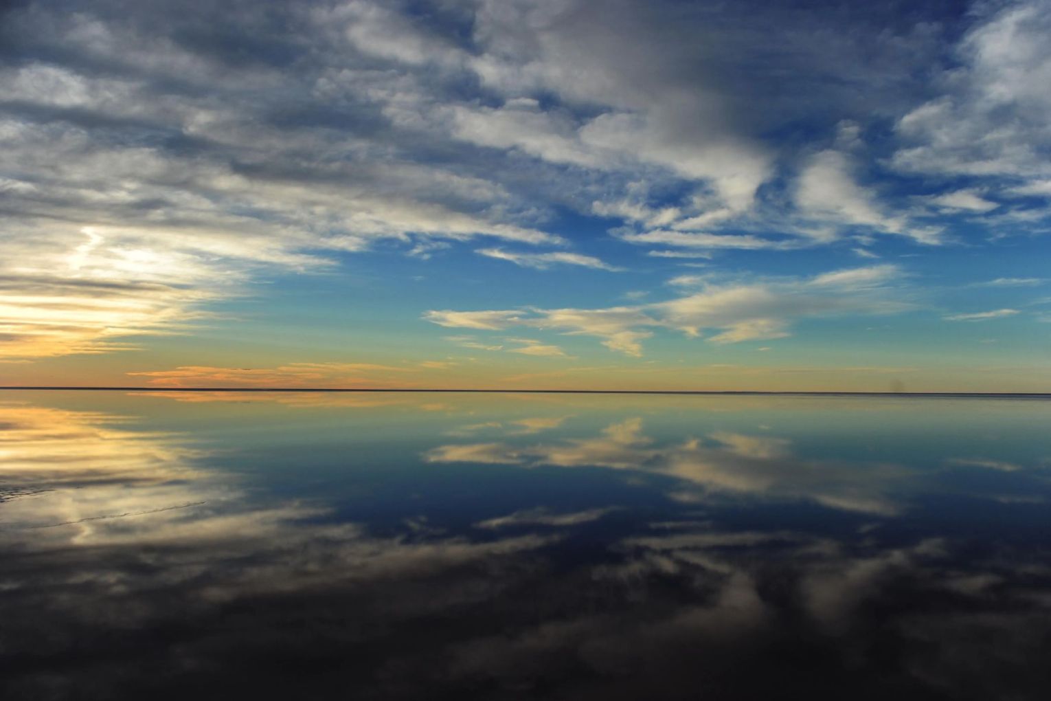 Kati Thanda-Lake Eyre is expected to be inundated for a second consecutive year. Picture: Dean Lewis/AAP photos