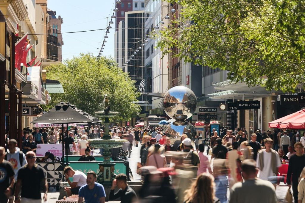 Shopping splurge sees Rundle Mall bank highest spend on record