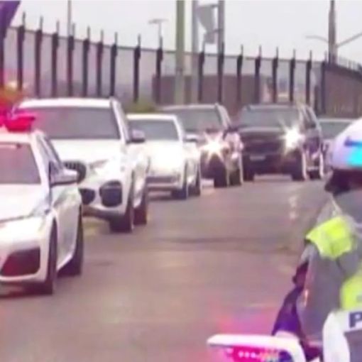 Thumbnail for Israeli president lands in Australia for contentious visit