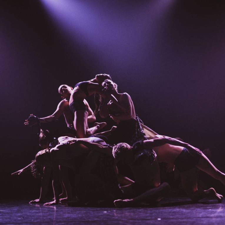 Thumbnail for Fringe review: Everyb0dy’s G0t A B0mb