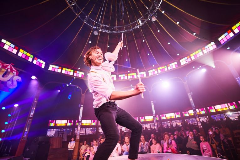 Thumbnail for Fringe review: Circus the Show