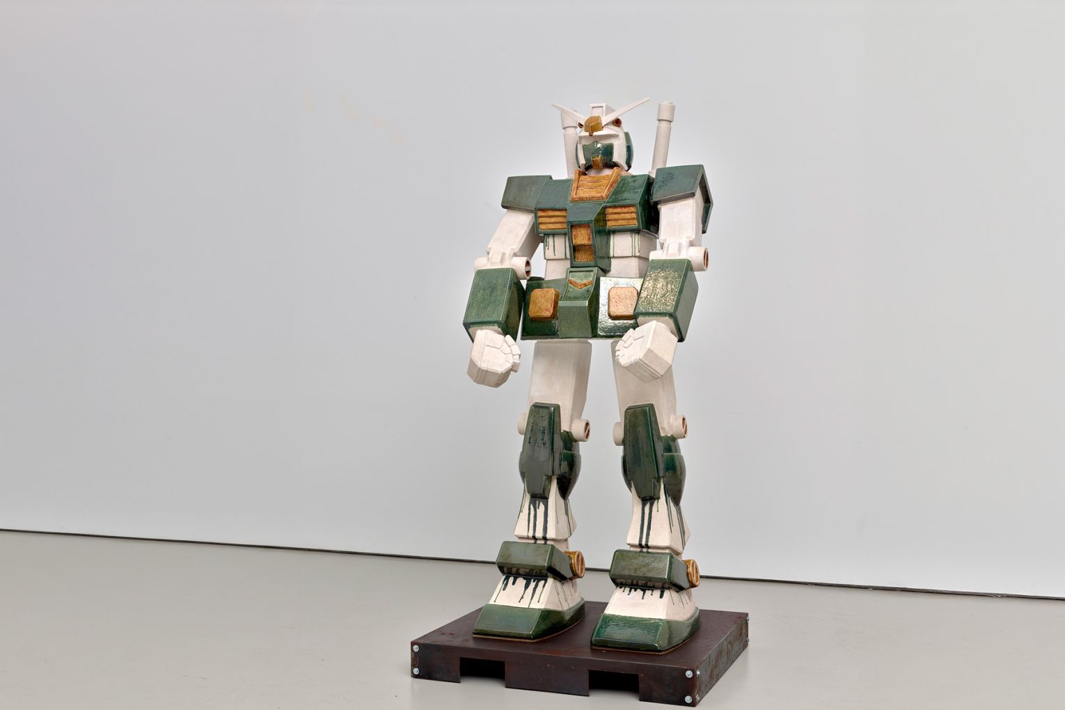 Kung Wen-Yi, RX78-2 2015, ceramic. Image courtesy of the Artist and the White Rabbit Collection, Sydney
