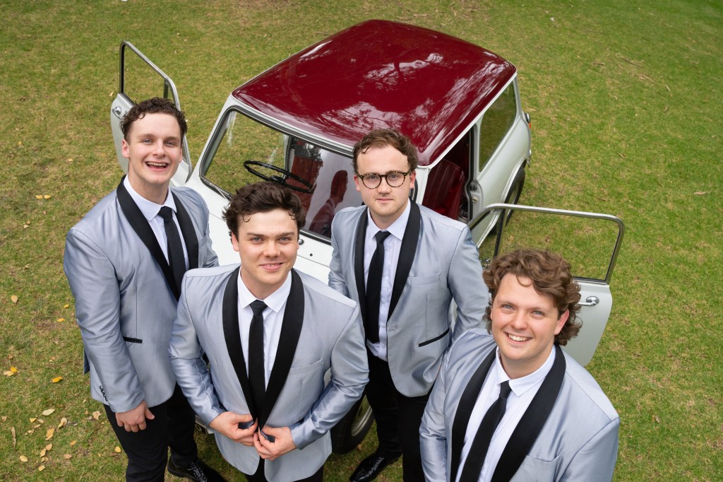 Fringe Review: Living in the ‘70s by The 60 Four