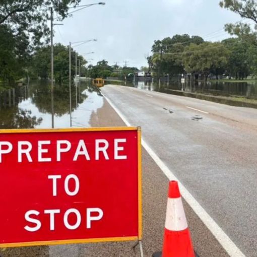 Thumbnail for Top End braces for flooding as ex-TC Narelle rolls on