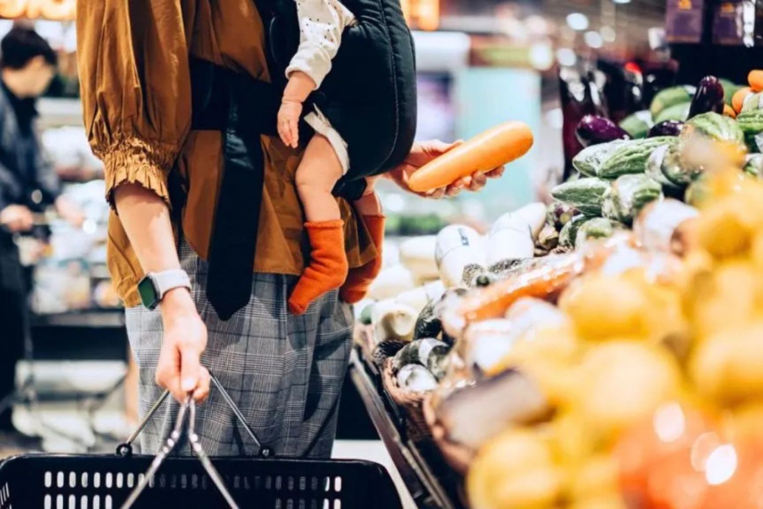 Experts are warning oil price shocks could soon have a dramatic impact on shoppers. 